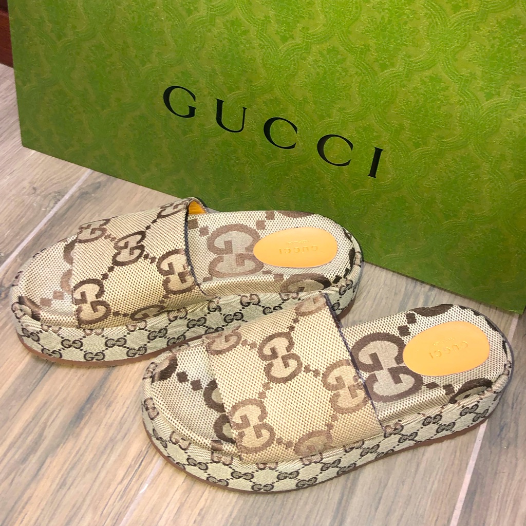 Gucci Women's Platform Slide Never Been Worn. Brand New, Only Been Tried On.